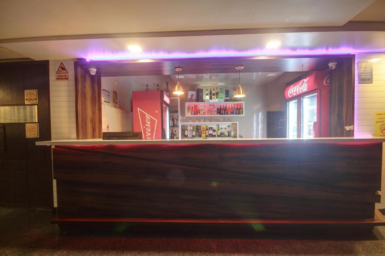 Hotel Le Grande Bijāpur エクステリア 写真